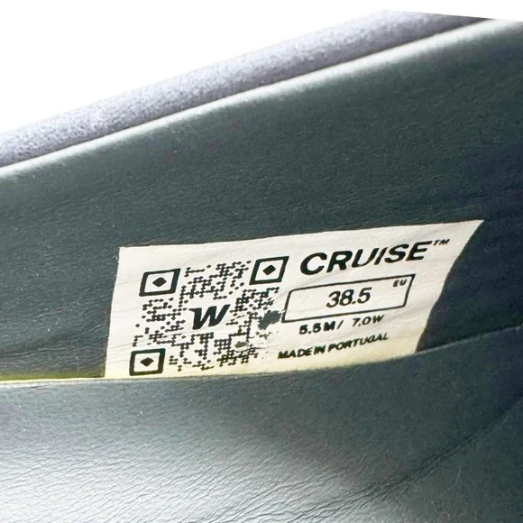 Wolf and Shepherd Cruise Mule in Navy | 7 (38.5) - Picture 9 of 11